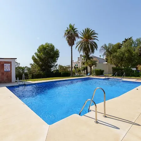 Malagasuite House Pool Сasa de vacaciones
