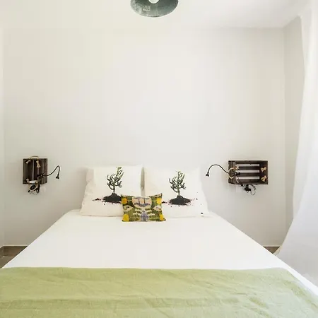 Malagasuite House Pool * Fuengirola