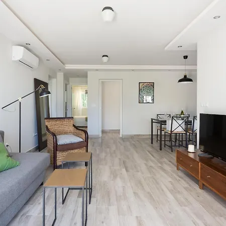 Malagasuite House Pool Prázdninový dům *