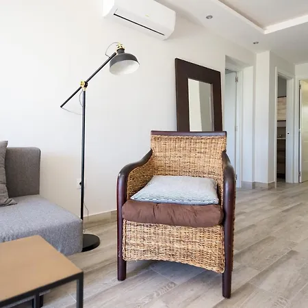 Malagasuite House Pool * Fuengirola